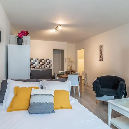Apartment Perot - Welkeys La Rochelle (Charente-Maritime)