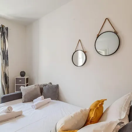 Apartment Perot - Welkeys La Rochelle (Charente-Maritime)